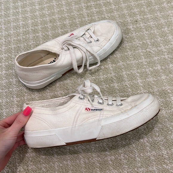 Low top white superga sneakers - Picture 5 of 7